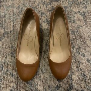 Jessica Simpson Women's Tan Wedges